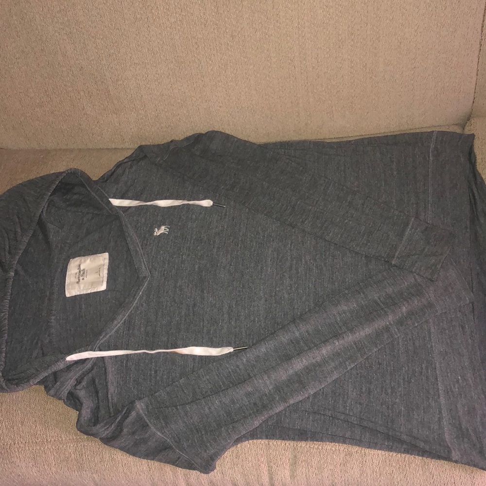 Abercrombie loose thin pullover